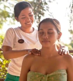 Indian Head Massage, also known as ayurveda head massage, taught at one of Bali's premier holistic training institutes.