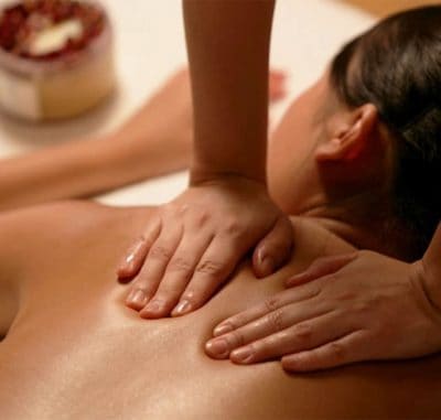 The post natal massage and slimming body wrap course at the Bali International Spa Academy and Massage School is designed for spa and wellness professionals who want to incorporate maternity care into their portfolio.